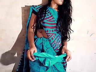 Indian Bhabhi hard fucking with devar